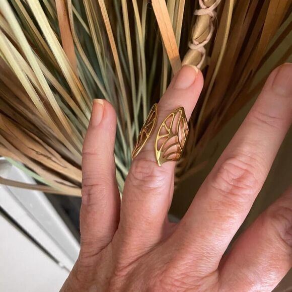 Stainless Steel IP Gold(Ion Plating) Open Design Ring Size 6 - Picture 3 of 8